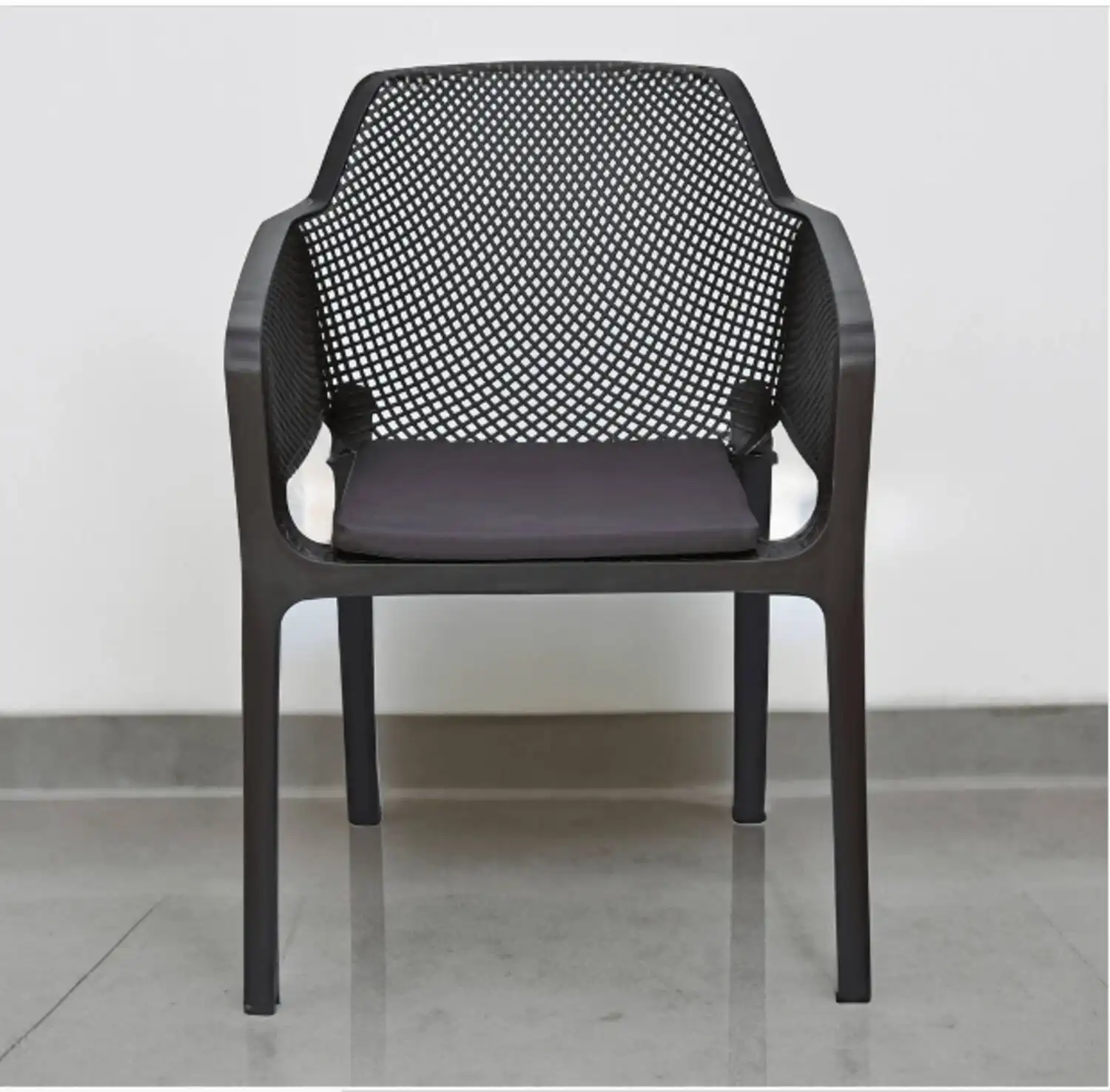 Nilkamal Captain Chair with Leatherette Cushion - Image 3